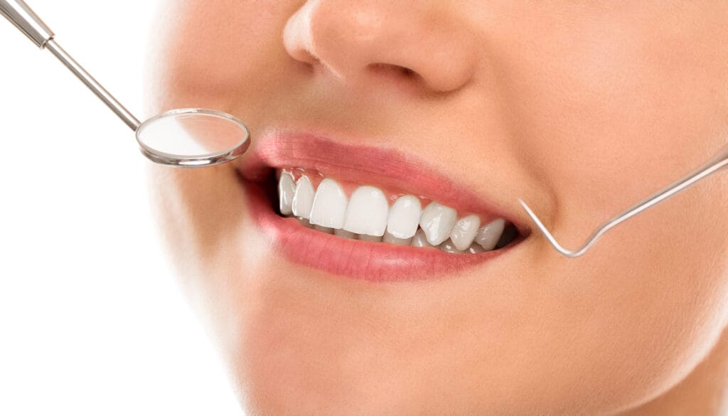 10 Expert Tips for Maintaining a Bright Smile